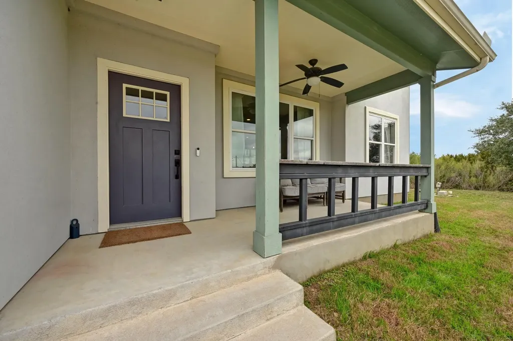 17305 Lake Wood Circle Dripping Springs TX 78620