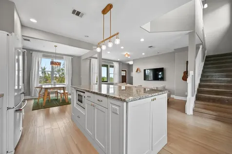 17305 Lake Wood Circle Dripping Springs TX 78620