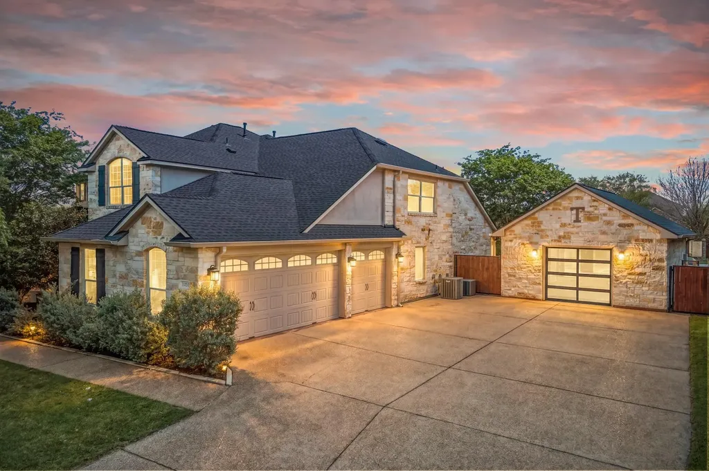 1023 Grassy Field Road Austin TX 78737