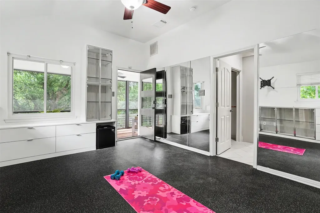 9003 Clithea Cove Austin TX 78759