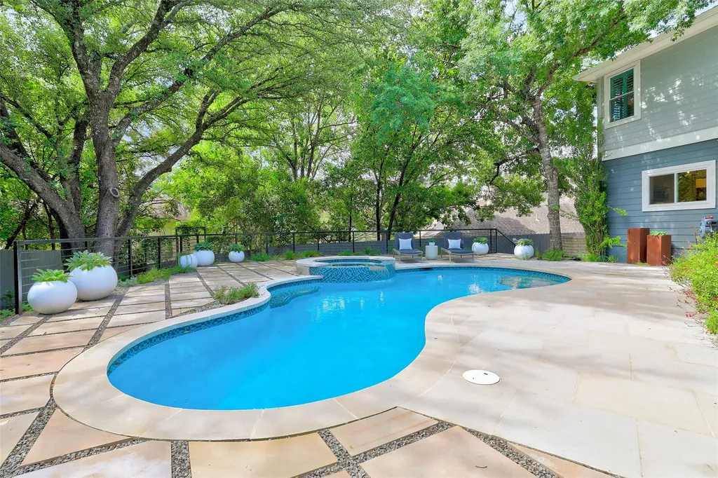 9003 Clithea Cove Austin TX 78759