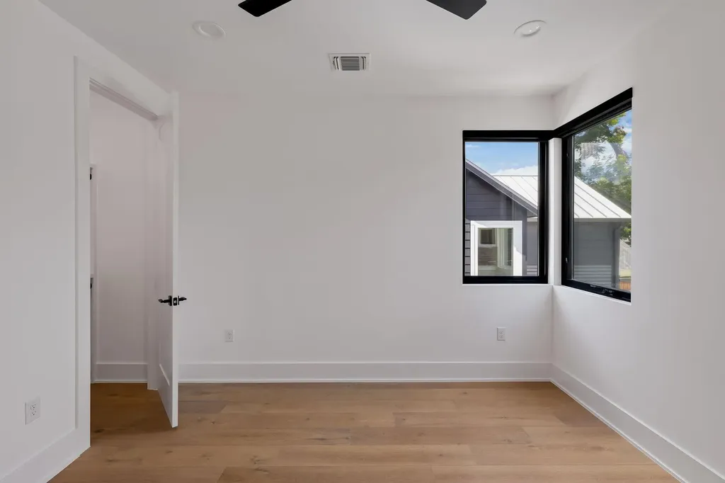 2002 Payne Avenue Austin TX 78757