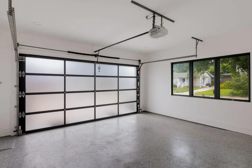 2002 Payne Avenue Austin TX 78757