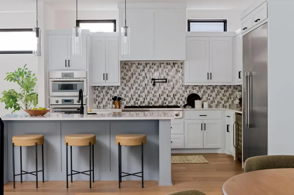 2002 Payne Avenue Austin TX 78757