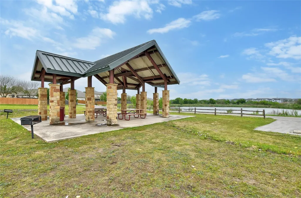 180 Snow Owl Hollow Buda TX 78610
