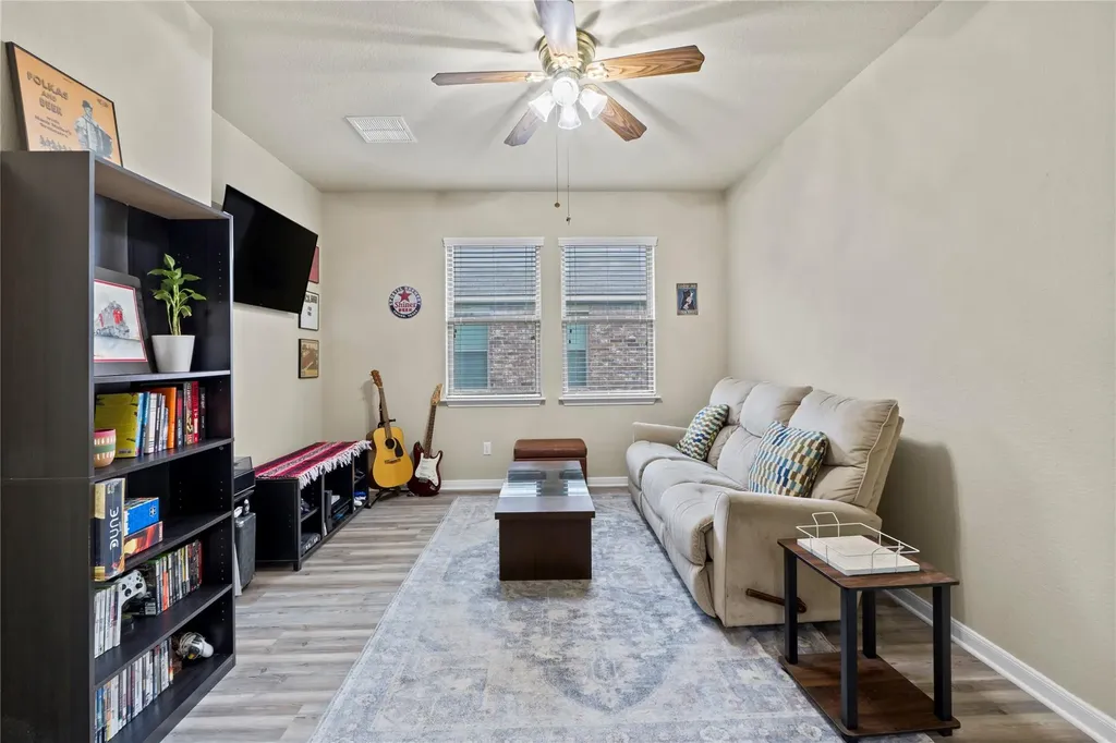 180 Snow Owl Hollow Buda TX 78610