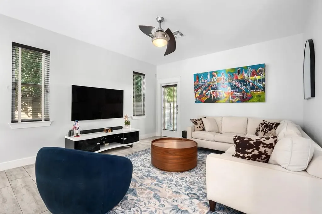3129 Govalle Avenue Austin TX 78702