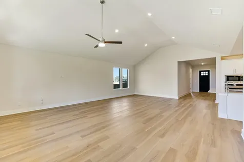 427 Fountain Grass Drive San Marcos TX 78666