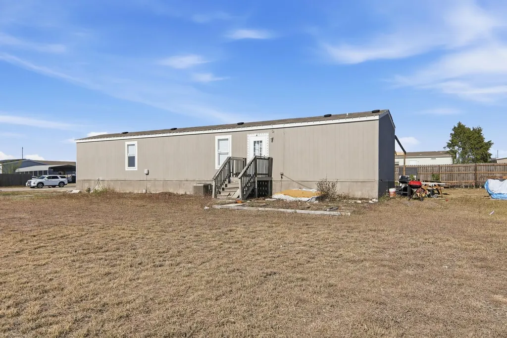1130 Rustler Pass Kyle TX 78640