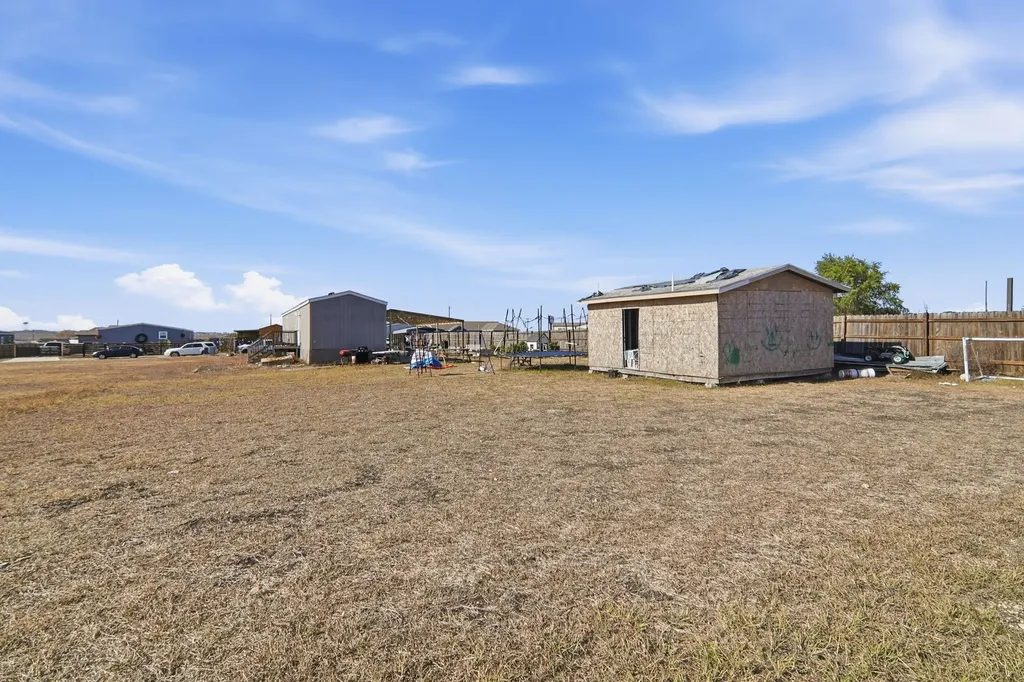 1130 Rustler Pass Kyle TX 78640