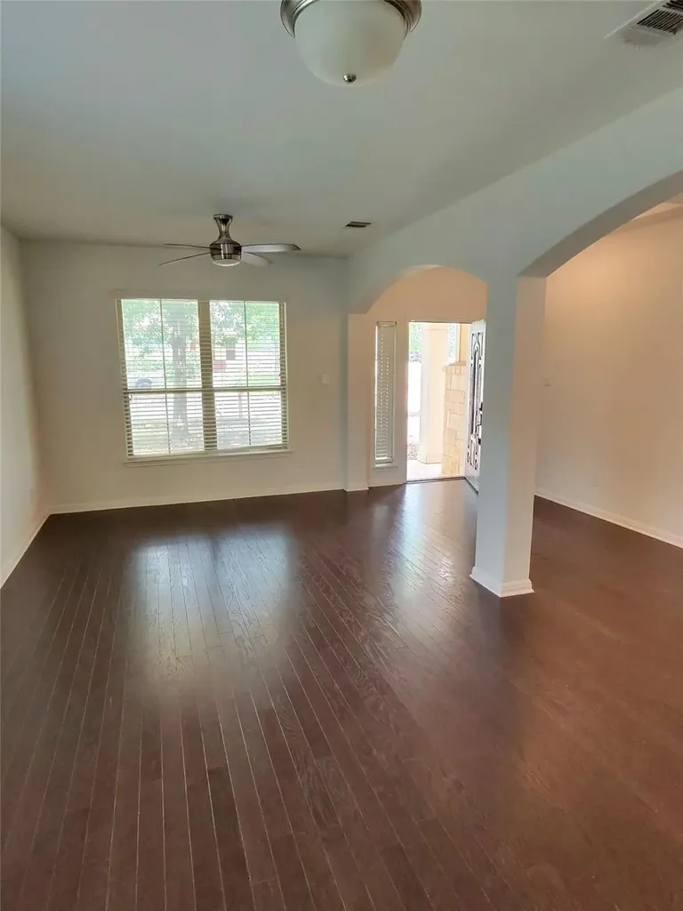 1019 Powell Street Kyle TX 78640