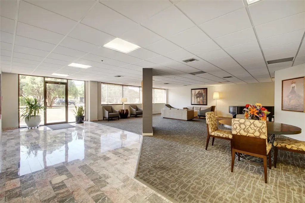 40 N Interstate 35 Highway Austin TX 78701