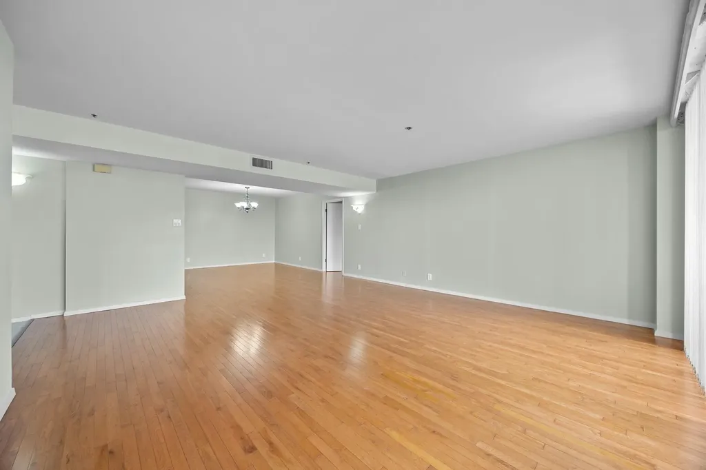 40 N Interstate 35 Highway Austin TX 78701