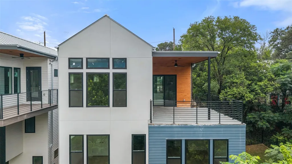 900 S 2nd Street Austin TX 78704