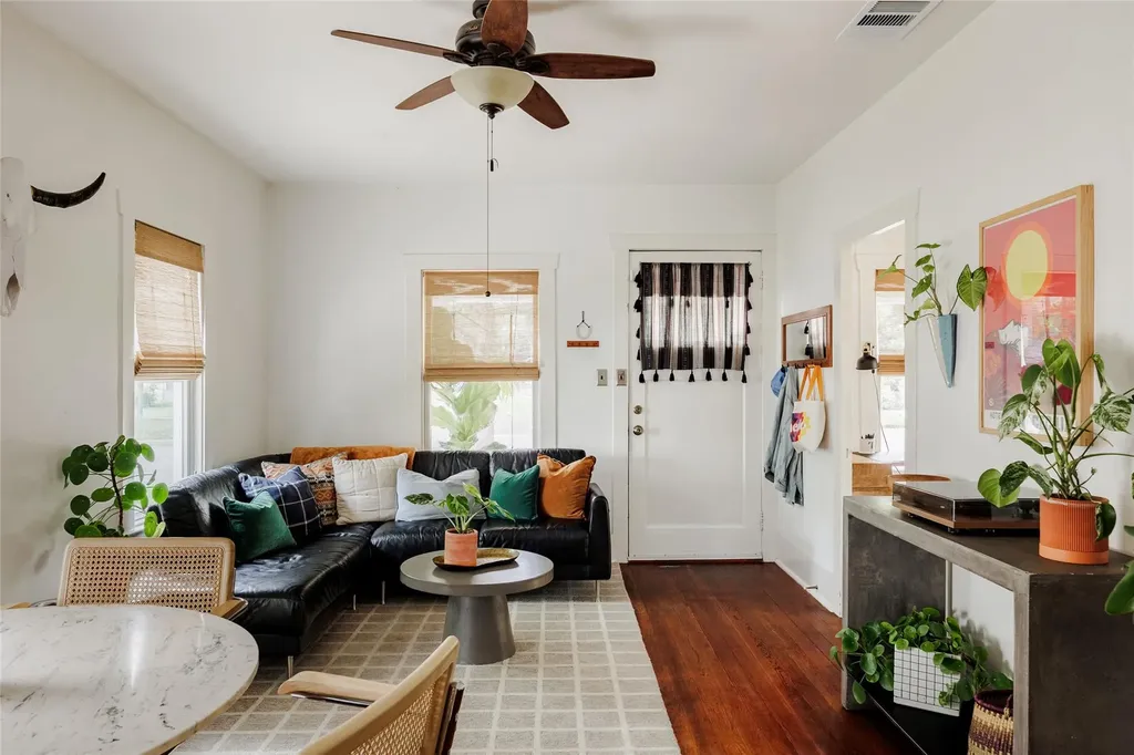 703 E 45th 1/2 Street Austin TX 78751