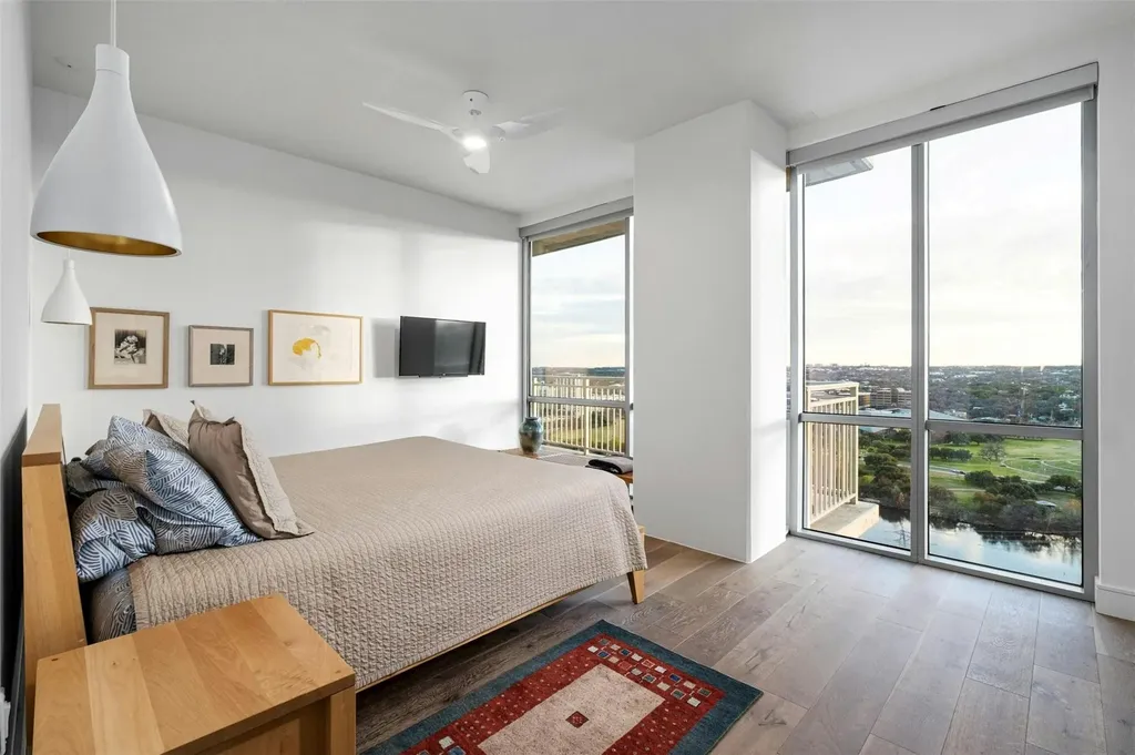 222 West Avenue Austin TX 78701