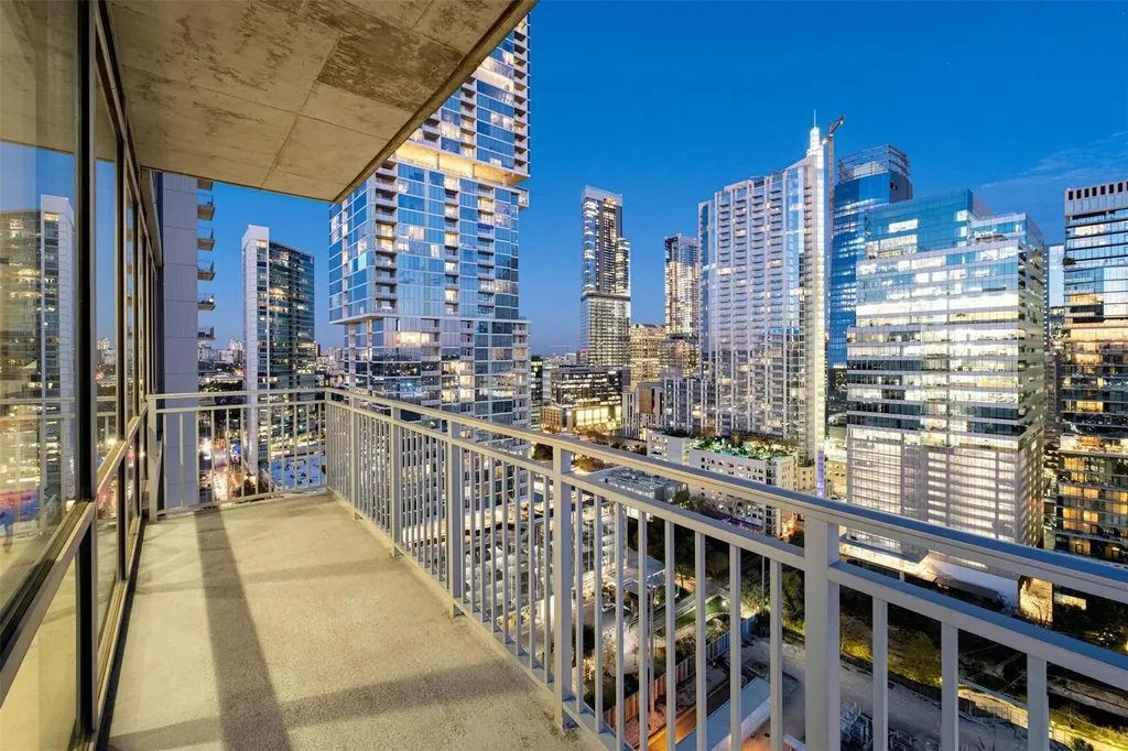 222 West Avenue Austin TX 78701