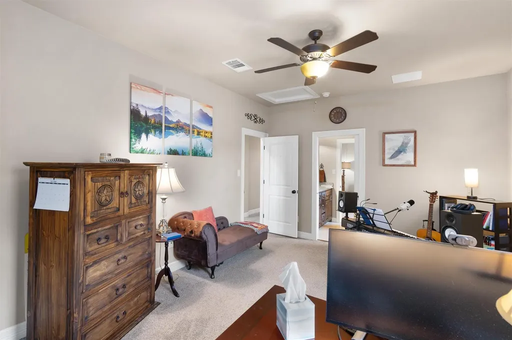 304 Pheasant Meadow Liberty Hill TX 78642