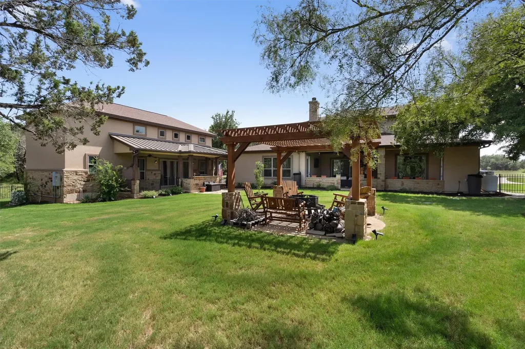304 Pheasant Meadow Liberty Hill TX 78642