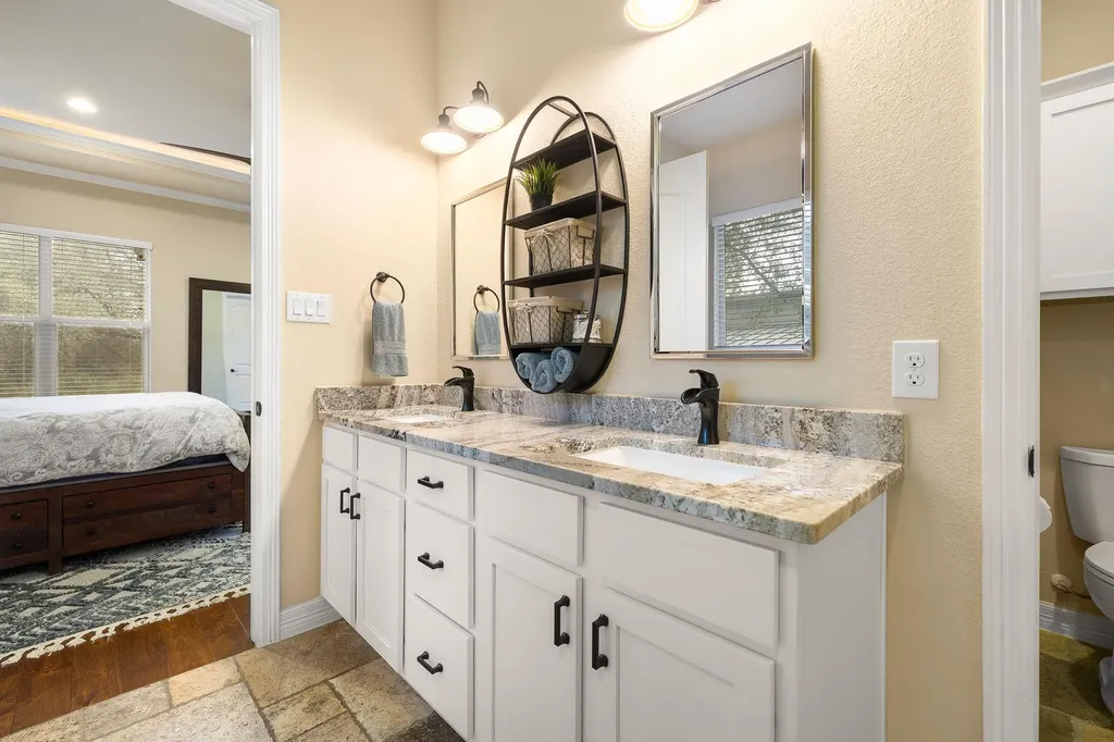 103 Kendall Drive Spicewood TX 78669