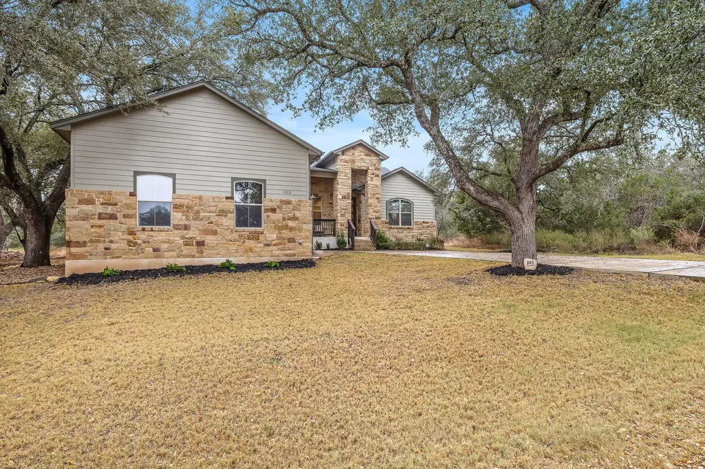 103 Kendall Drive Spicewood TX 78669