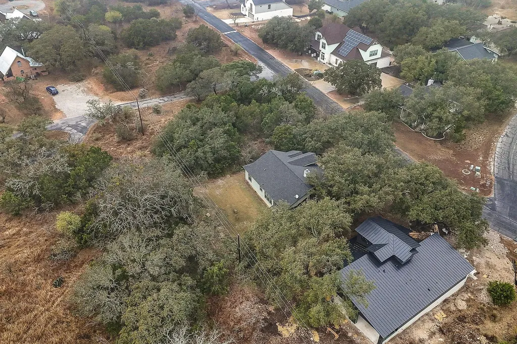103 Kendall Drive Spicewood TX 78669