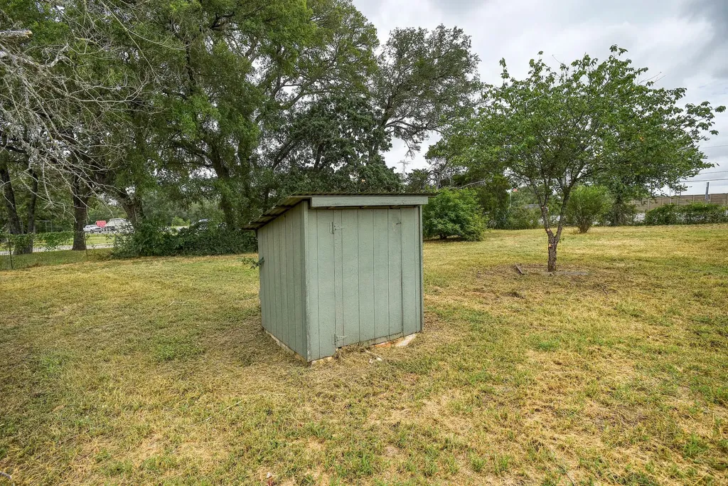 901 State Highway 21 Highway W Cedar Creek TX 78612
