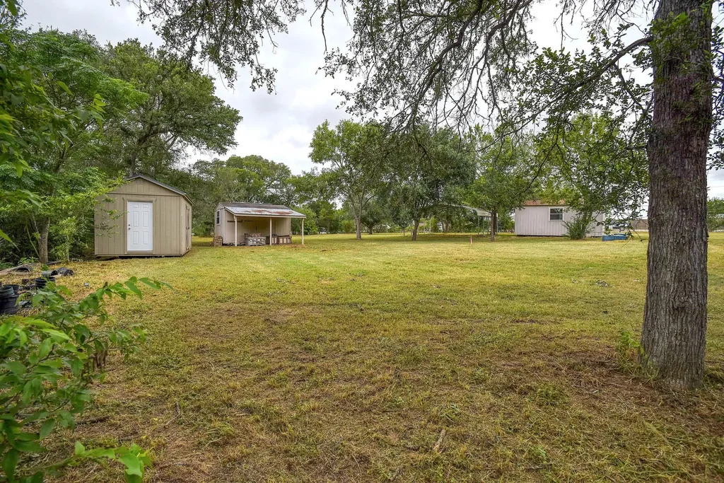 901 State Highway 21 Highway W Cedar Creek TX 78612