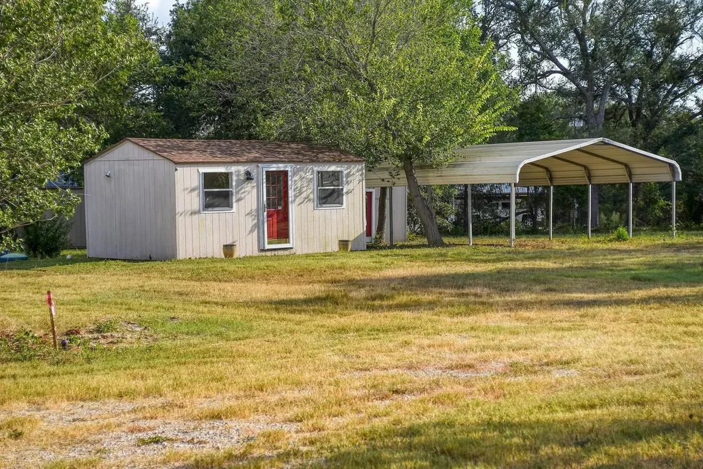 901 State Highway 21 Highway W Cedar Creek TX 78612