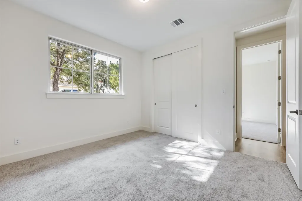 4500 Silverhill Drive Lago Vista TX 78645
