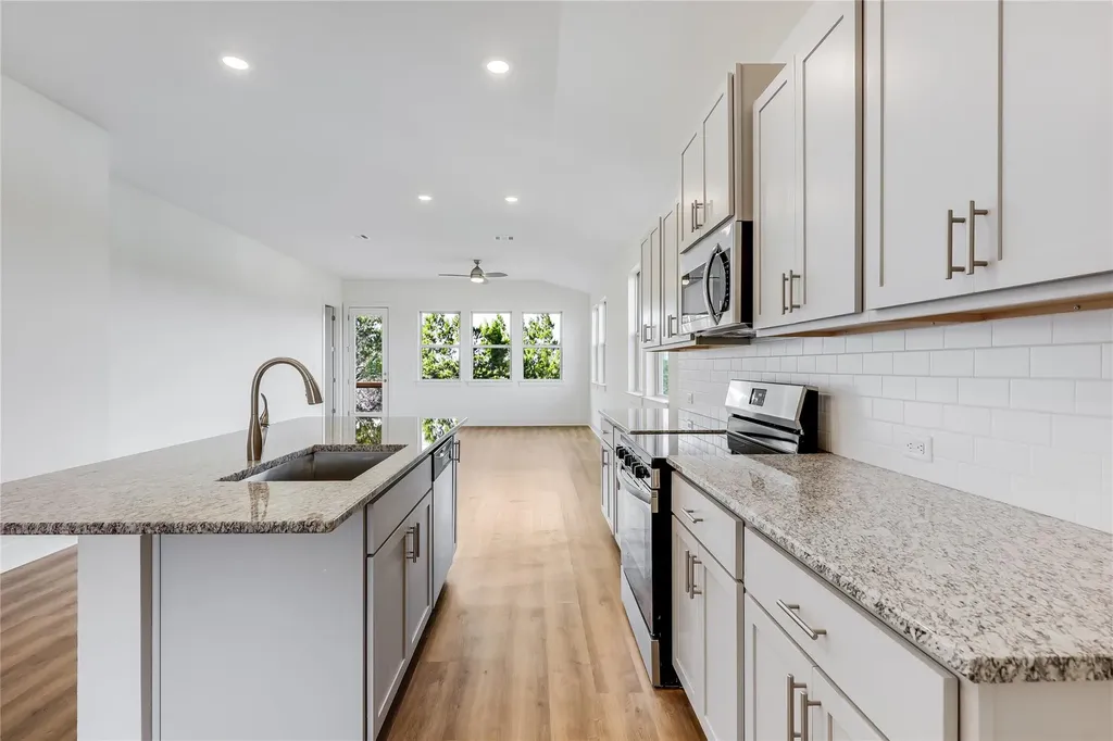 4500 Silverhill Drive Lago Vista TX 78645