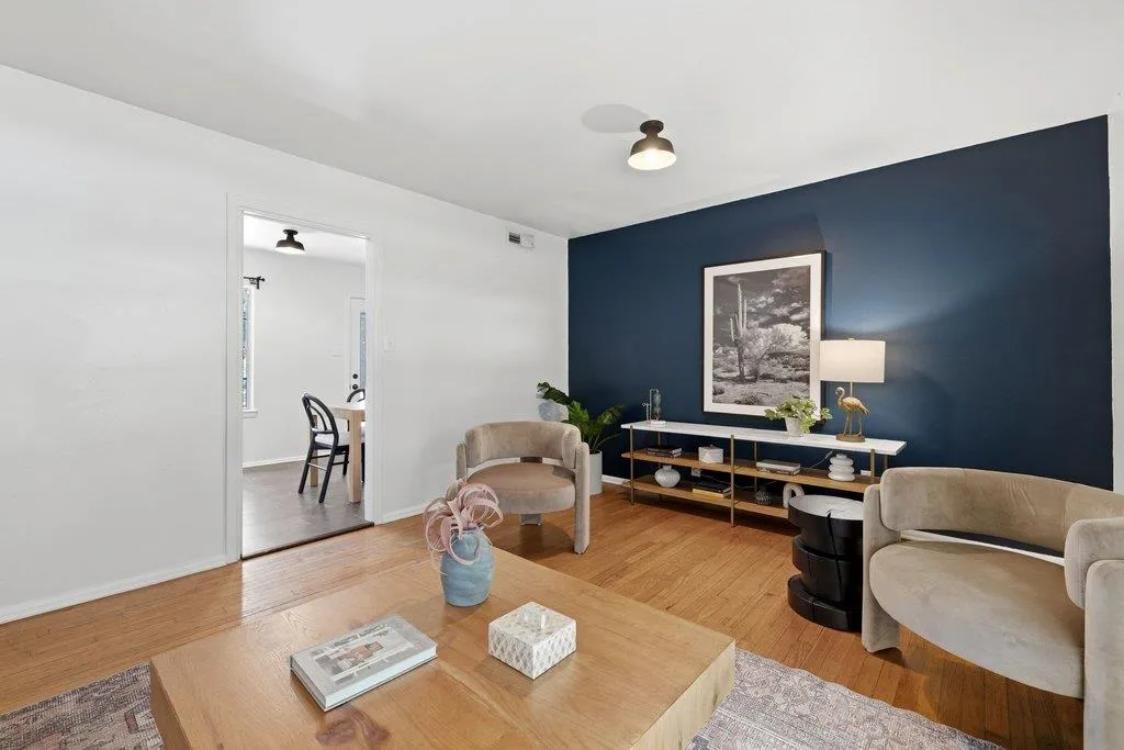 1609 Larkwood Drive Austin TX 78723