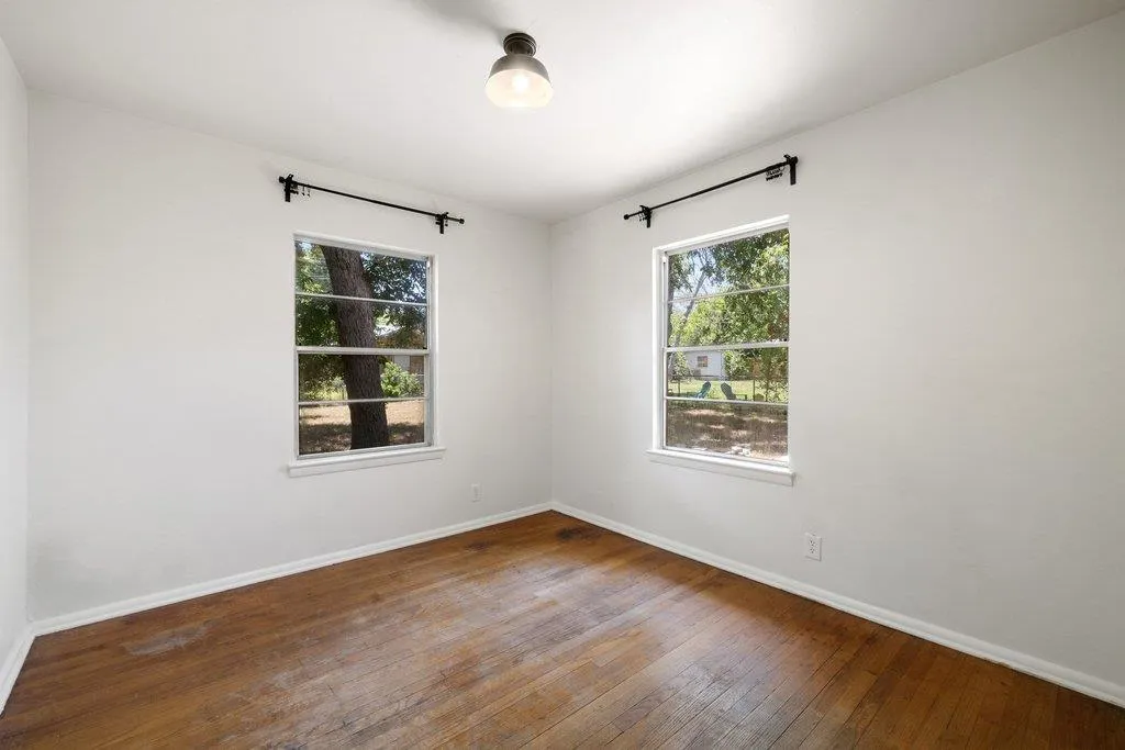 1609 Larkwood Drive Austin TX 78723