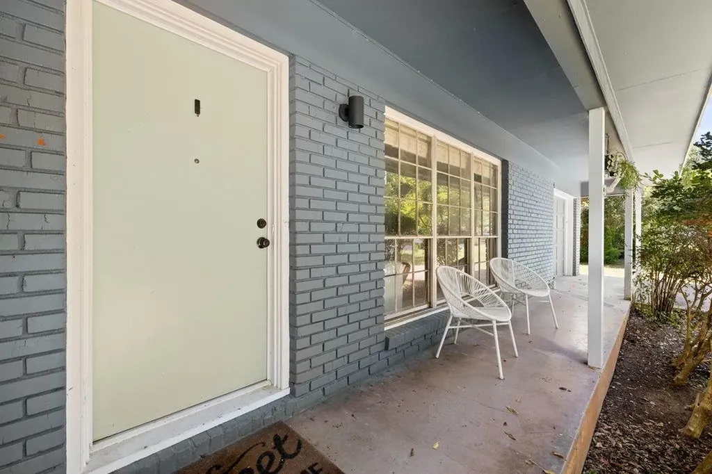 1609 Larkwood Drive Austin TX 78723
