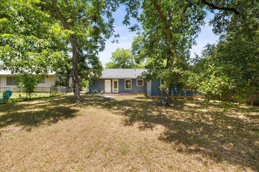 1609 Larkwood Drive Austin TX 78723