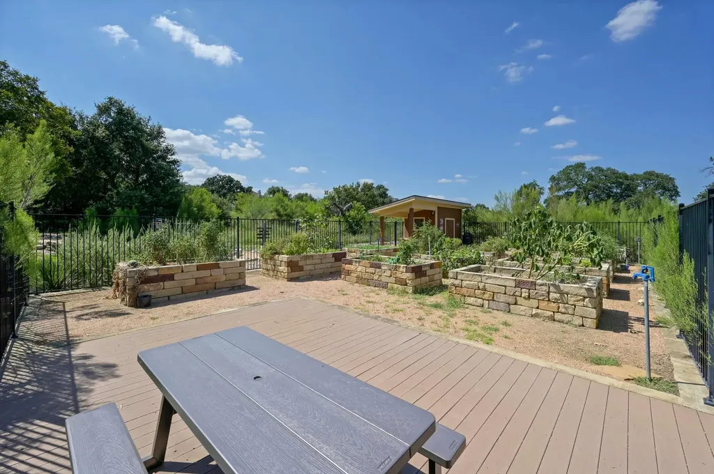321 La Grotta Lane Georgetown TX 78628