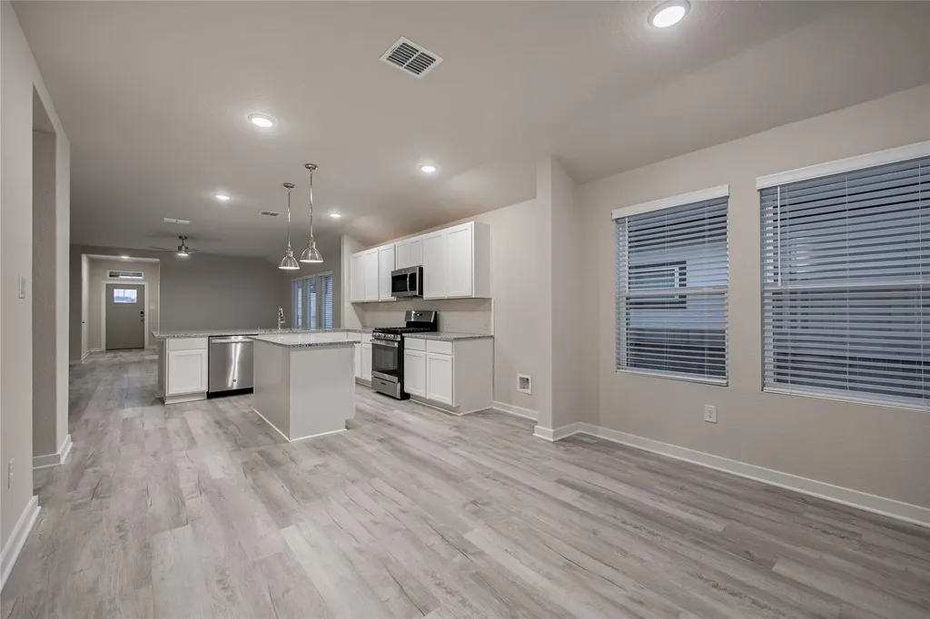 13713 Ryan Range Lane Elgin TX 78621