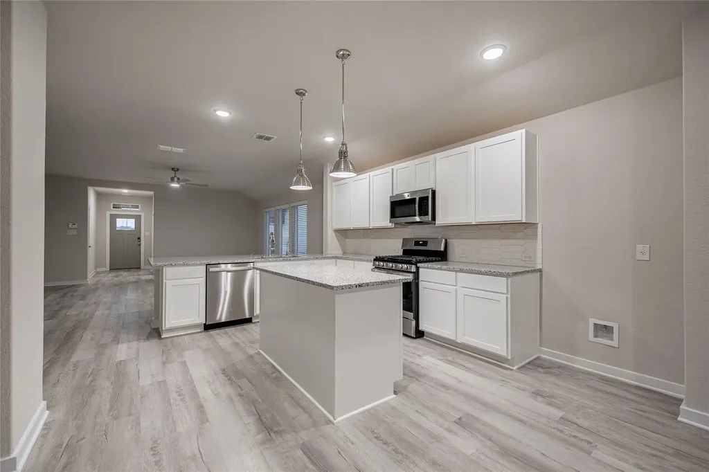 13713 Ryan Range Lane Elgin TX 78621
