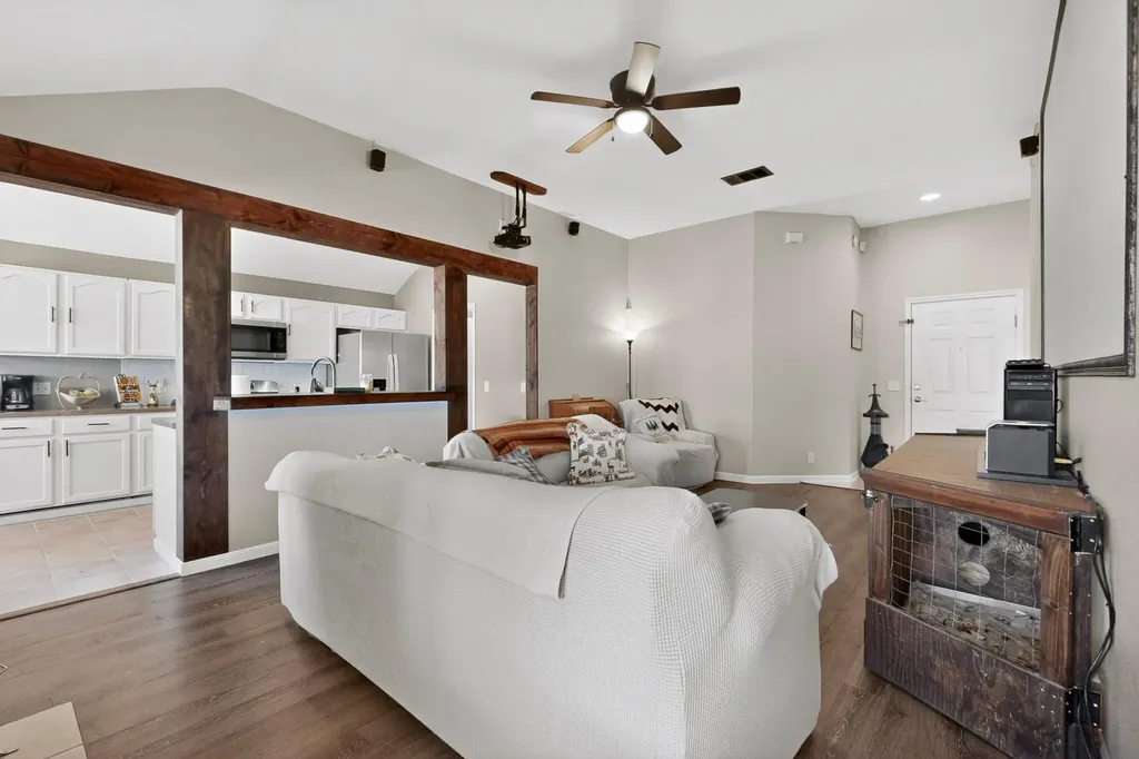15104 Mimebark Way Austin TX 78724