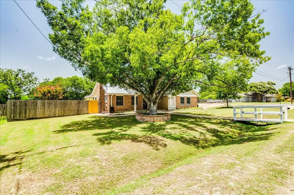 301 Verbena Drive Kyle TX 78640