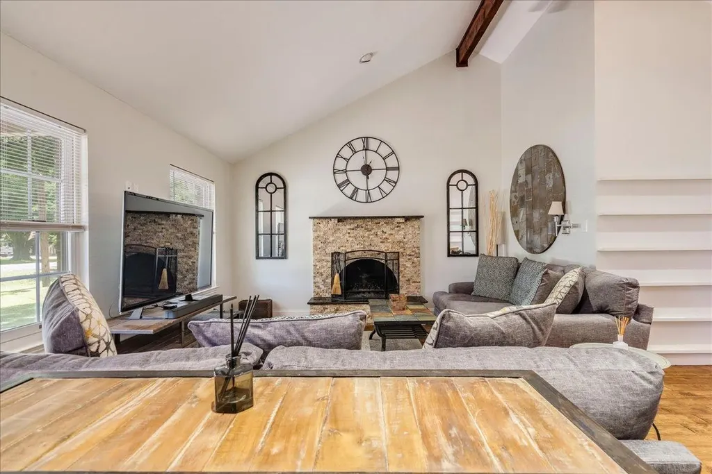 301 Verbena Drive Kyle TX 78640