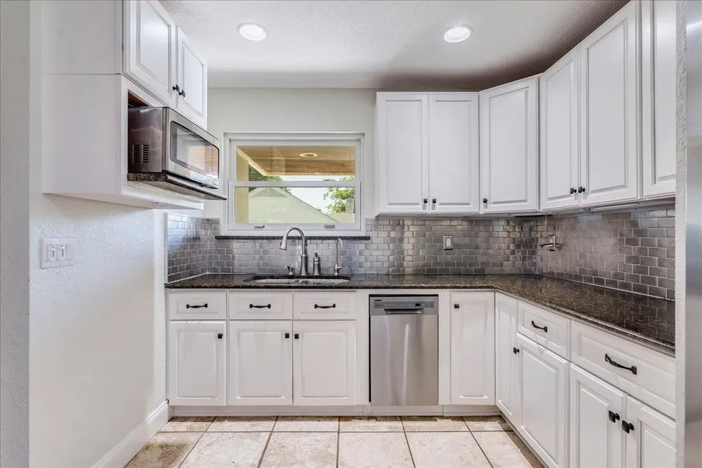 301 Verbena Drive Kyle TX 78640