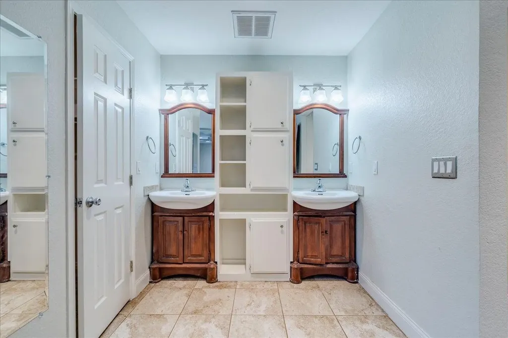 301 Verbena Drive Kyle TX 78640