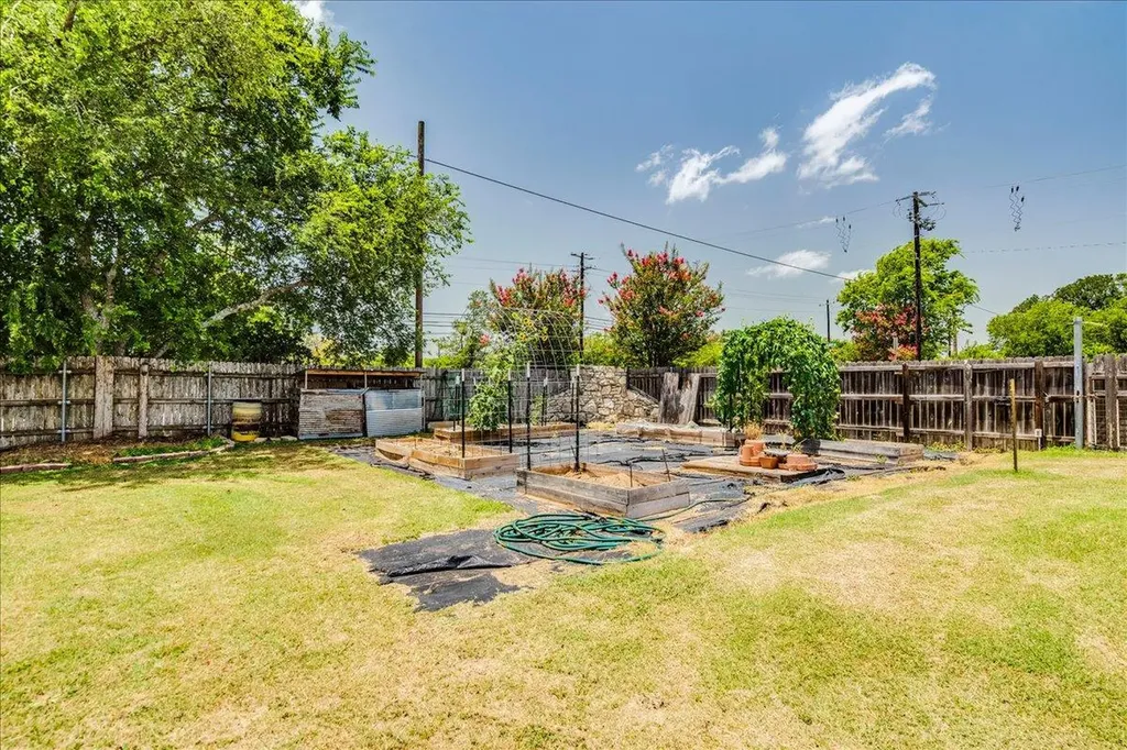 301 Verbena Drive Kyle TX 78640