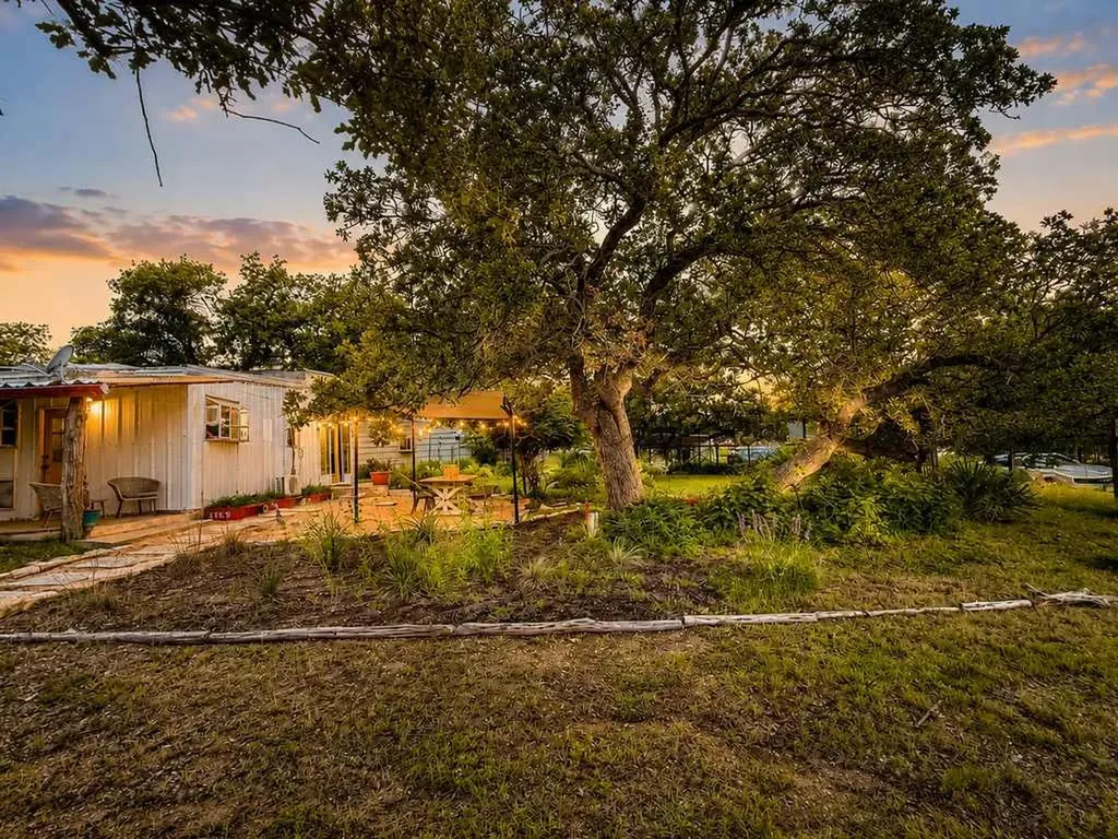128 E Castlewood Drive Marble Falls TX 78654