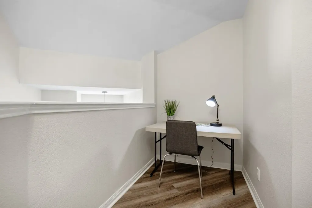 2327 Wright Circle Round Rock TX 78664