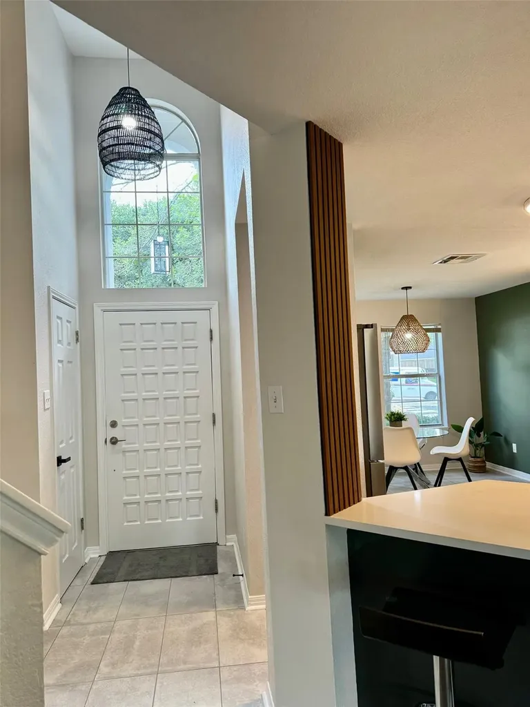 2327 Wright Circle Round Rock TX 78664