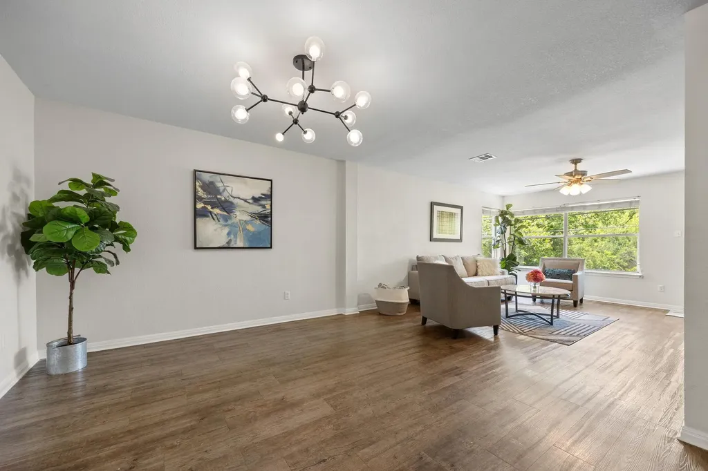 2327 Wright Circle Round Rock TX 78664