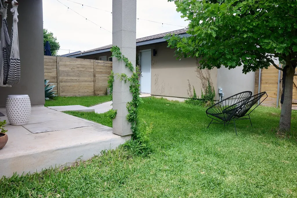 8817 Whitter Drive Austin TX 78747