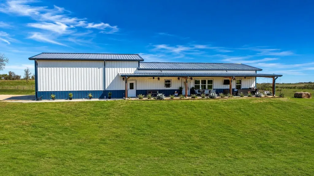 7047 Falke Heinrich Road Schulenburg TX 78956